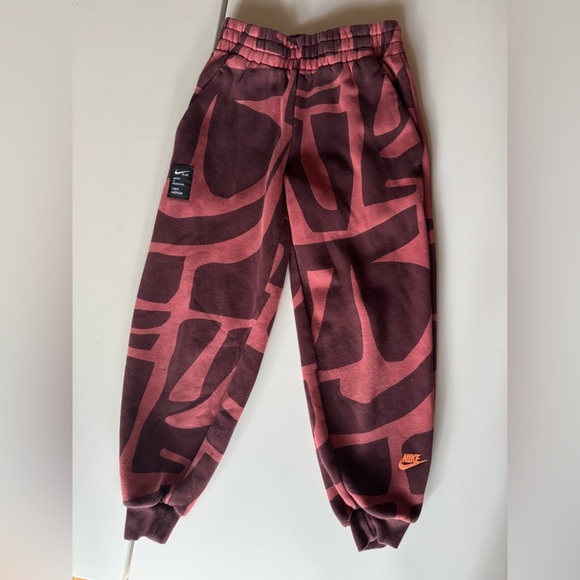 Nike Other - Nike A.I.R. (Artist In Residence) Kids' Cody Hudson Joggers in maroon Flyease